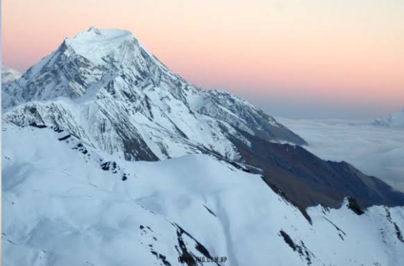 Pisang Peak
