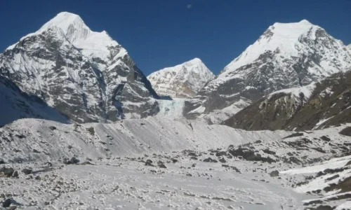 Makalu Base Camp Trek